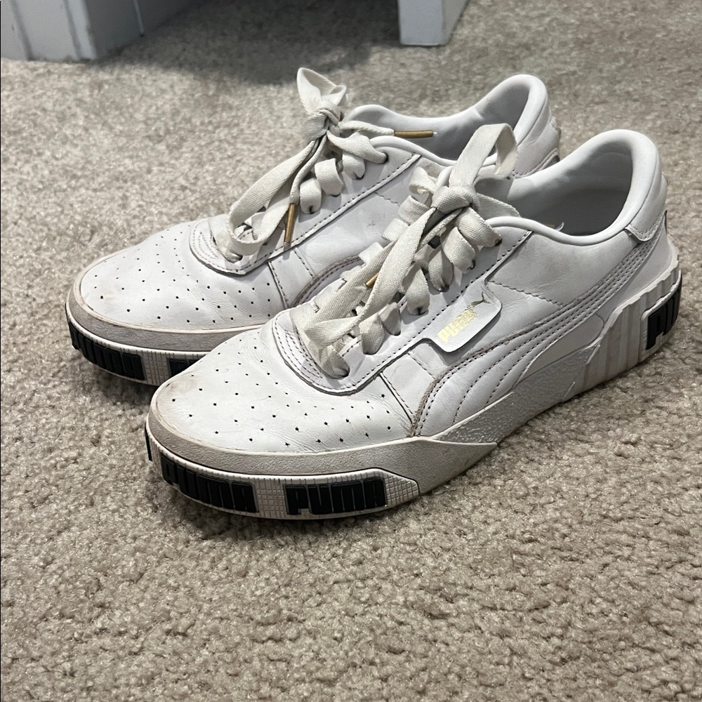Puma White and Black Casual Sneakers